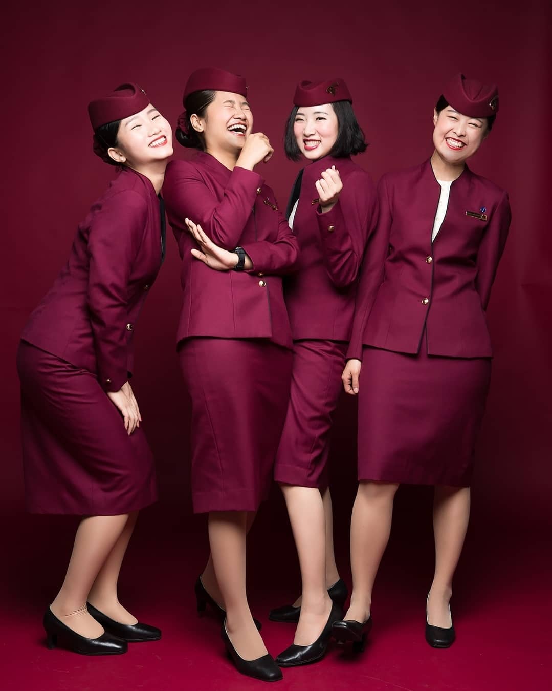 Qatar Airways Cabin Crew Uniform What Is It Like Photos - roblox flight attendant uniform