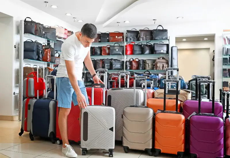 Stores to Buy a Suitcase in New York